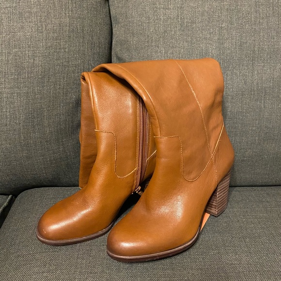 Gianni Bini Boots - Picture 2 of 6